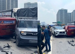 4 ô tô tông liên hoàn tại Vành đai 3 trên cao Hà Nội